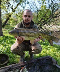 Pozwolenie dla 1 osoby powyżej 14 lat na wędkowanie we wszystkich trzech stawach.